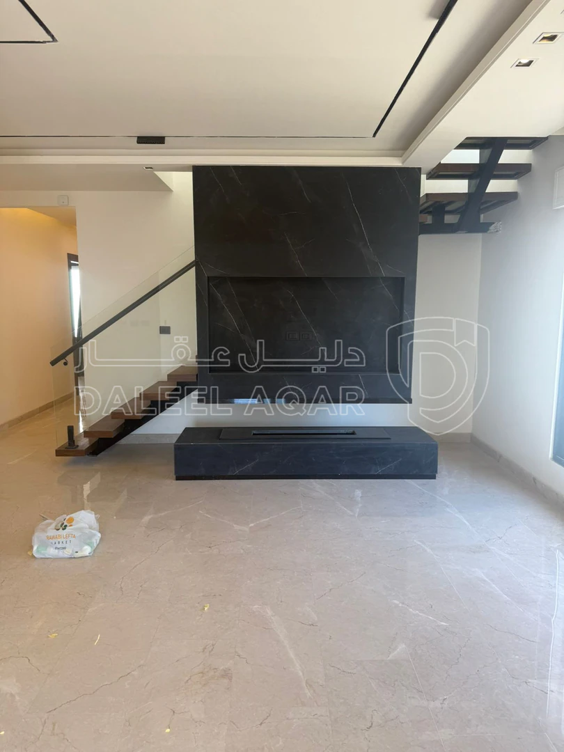 شقة في عمان - النخيل - 220,000 دأ - صورة 1